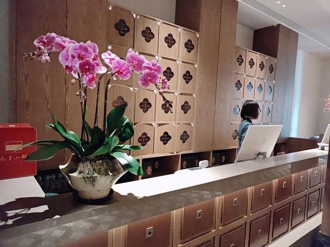 武汉桑拿缓解压力有效吗？协和医生推荐武昌区高端水疗中心，东南亚风格环境宜人